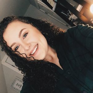 Meet your Posher, Hannah